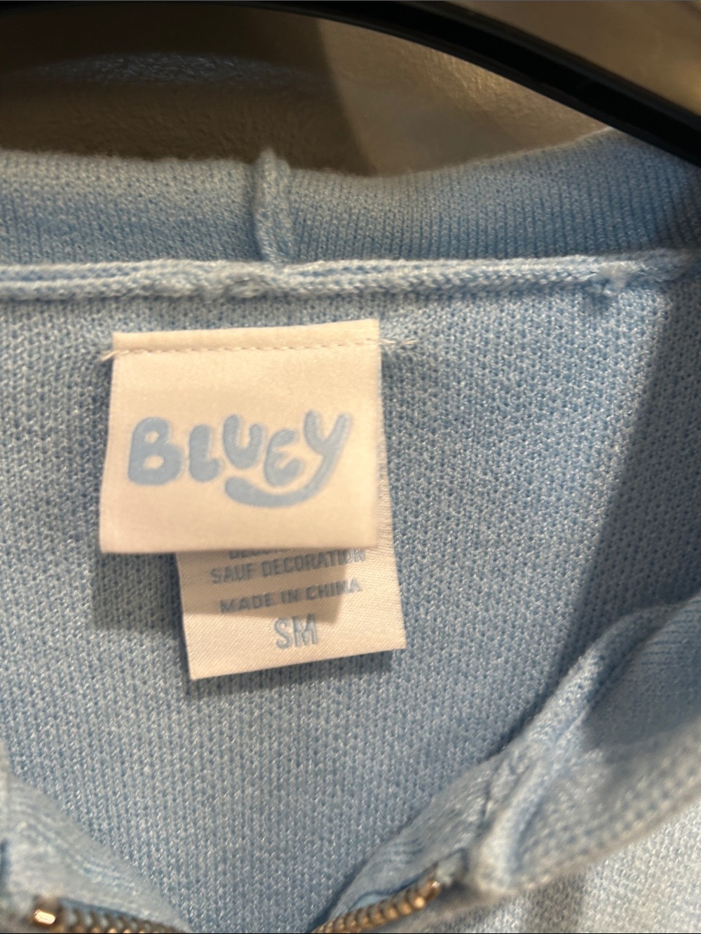 Bluey Zip-Up Hoodie with Character Patches NWOT - Picture 9 of 9